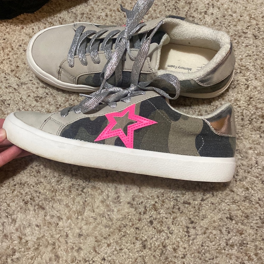Womens low star sneakers
